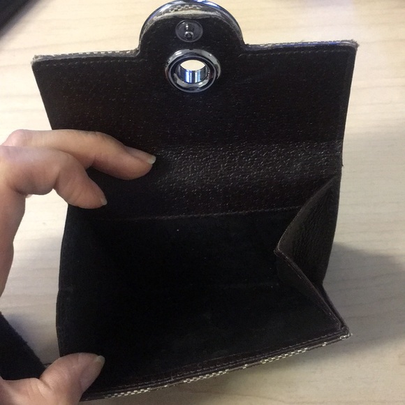 🔴  SOLD 🔴Authentic Gucci wallet - Picture 5 of 8